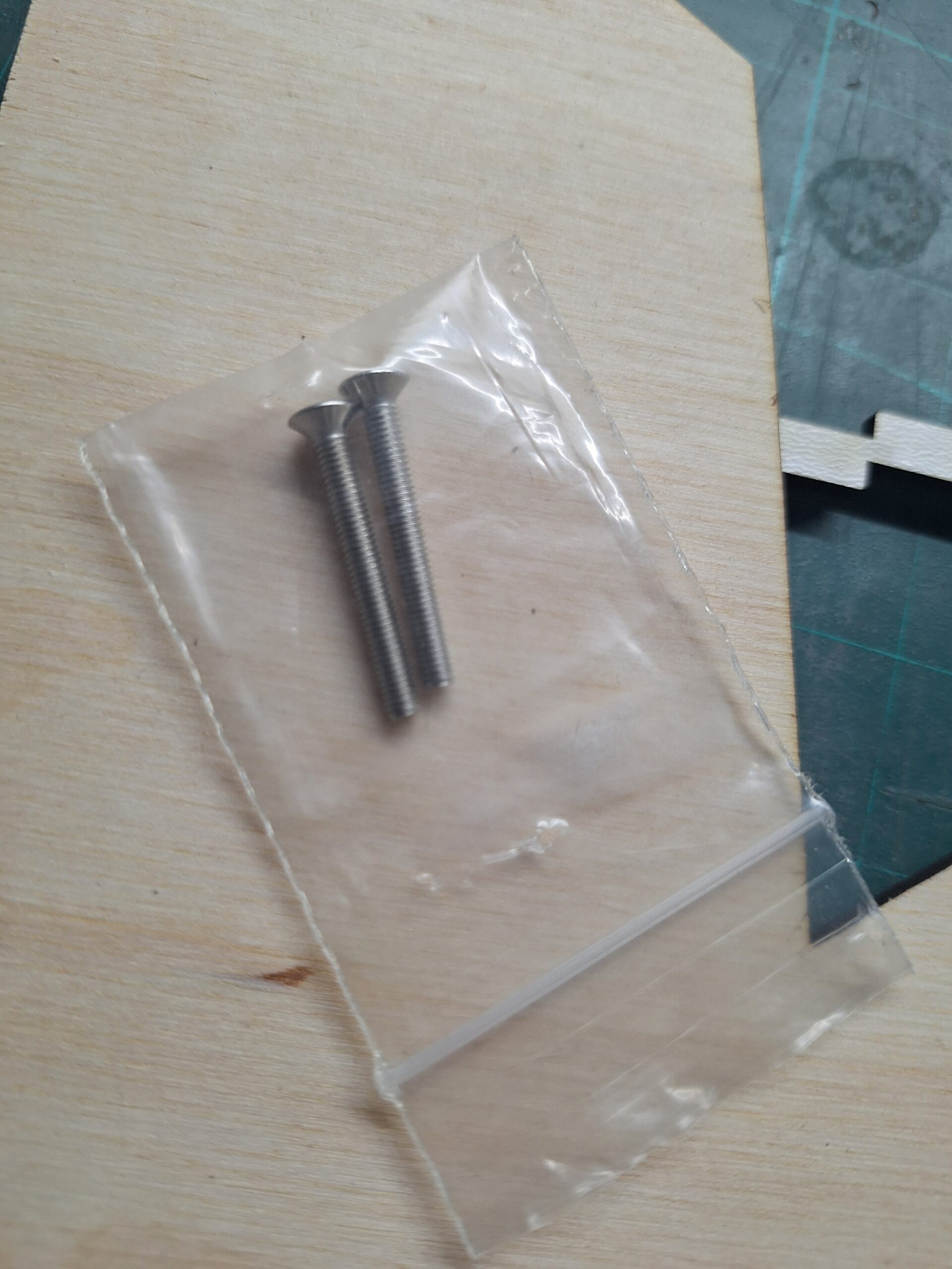 Handle for Xtool S1 40W/20W Laser + 2x M3/25mm screws. - Image 5